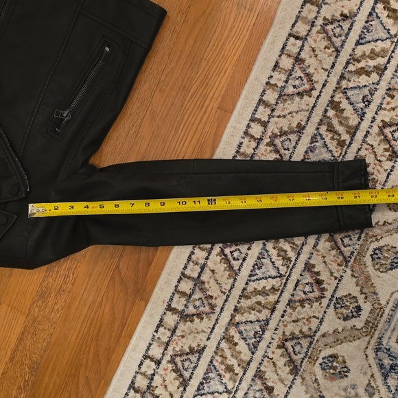 A.N.A. BRAND WOMENS BLACK IMITATION LEATHER JACKET SIZE XS - Picture 12 of 16